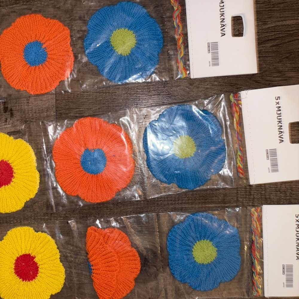 Crochet flower coasters - Picture 4 of 10